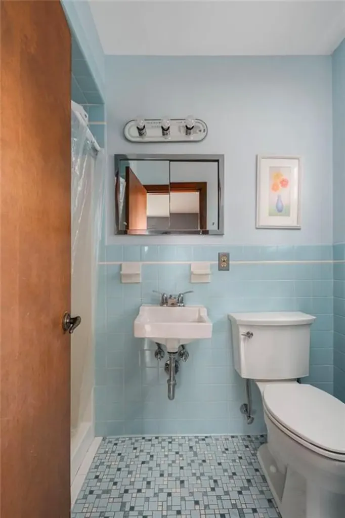 141 Peckham Road Little Compton RI 02837