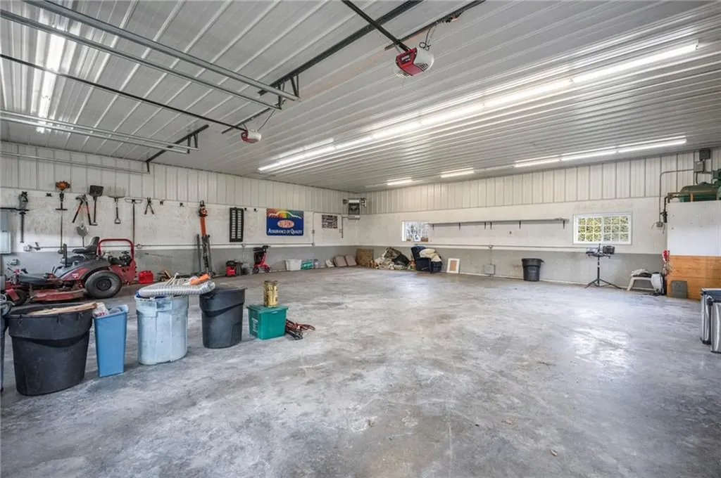 141 Peckham Road Little Compton RI 02837