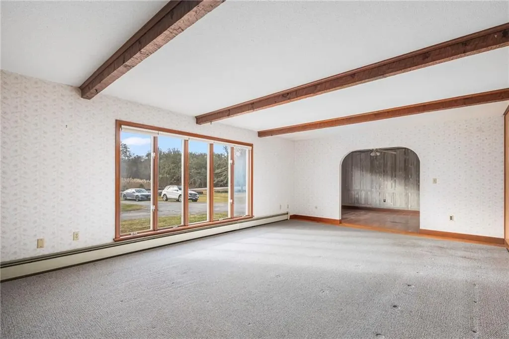 141 Peckham Road Little Compton RI 02837