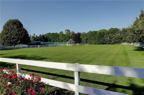 461 North Lane Bristol RI 02809