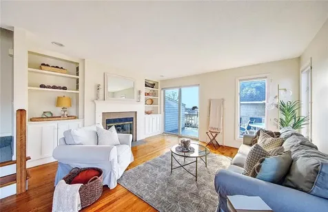 461 North Lane Bristol RI 02809