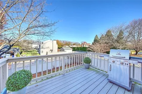 461 North Lane Bristol RI 02809