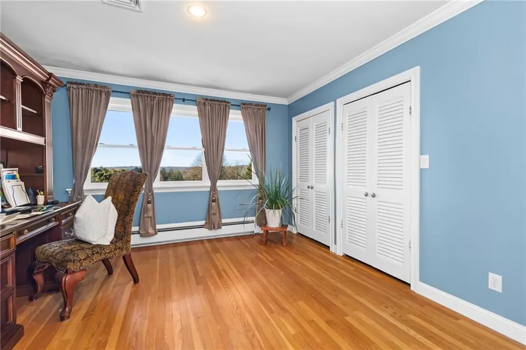 135 Meshanticut Valley Parkway Cranston RI 02920