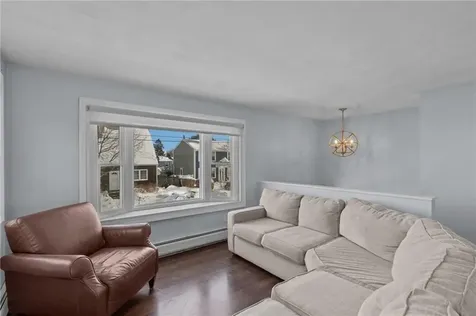 102 Easton Avenue Portsmouth RI 02871