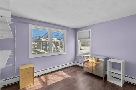 102 Easton Avenue Portsmouth RI 02871