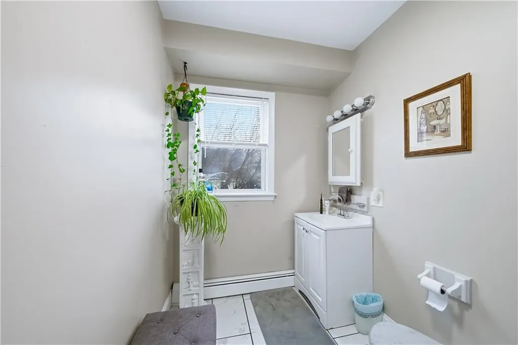 616 618 Lonsdale Avenue Central Falls RI 02863