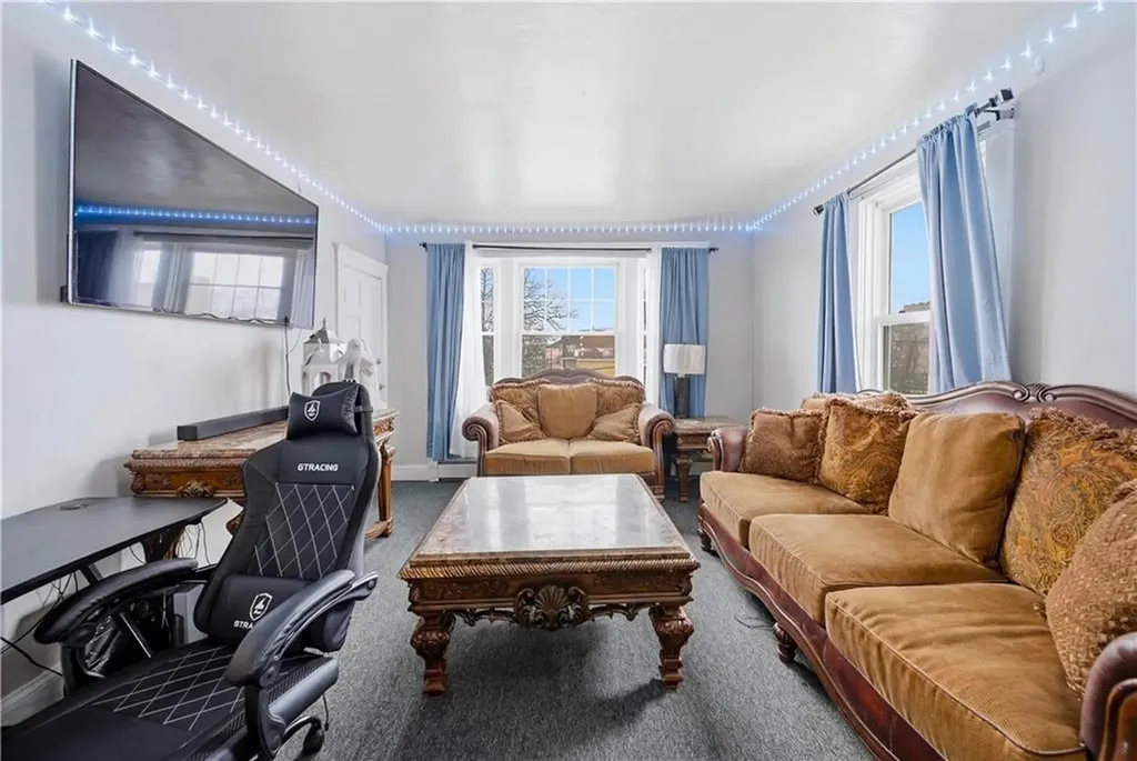 616 618 Lonsdale Avenue Central Falls RI 02863