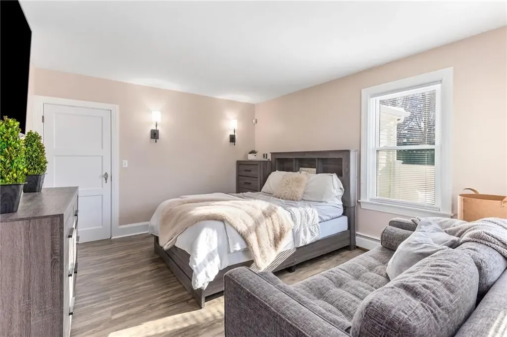 52 Barrett Avenue North Providence RI 02904