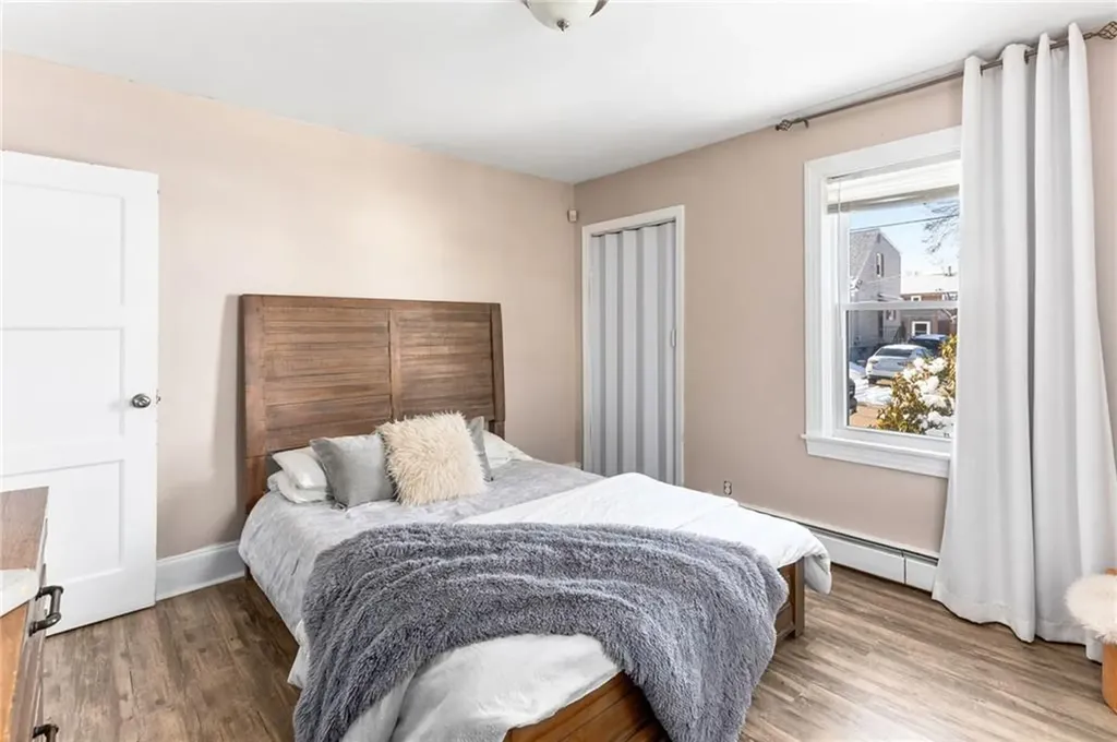 52 Barrett Avenue North Providence RI 02904