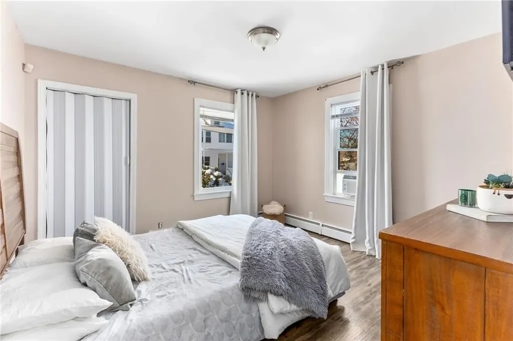 52 Barrett Avenue North Providence RI 02904