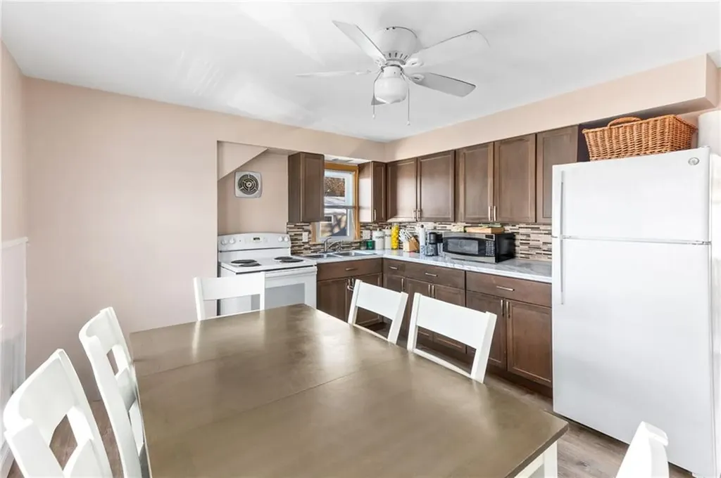 52 Barrett Avenue North Providence RI 02904