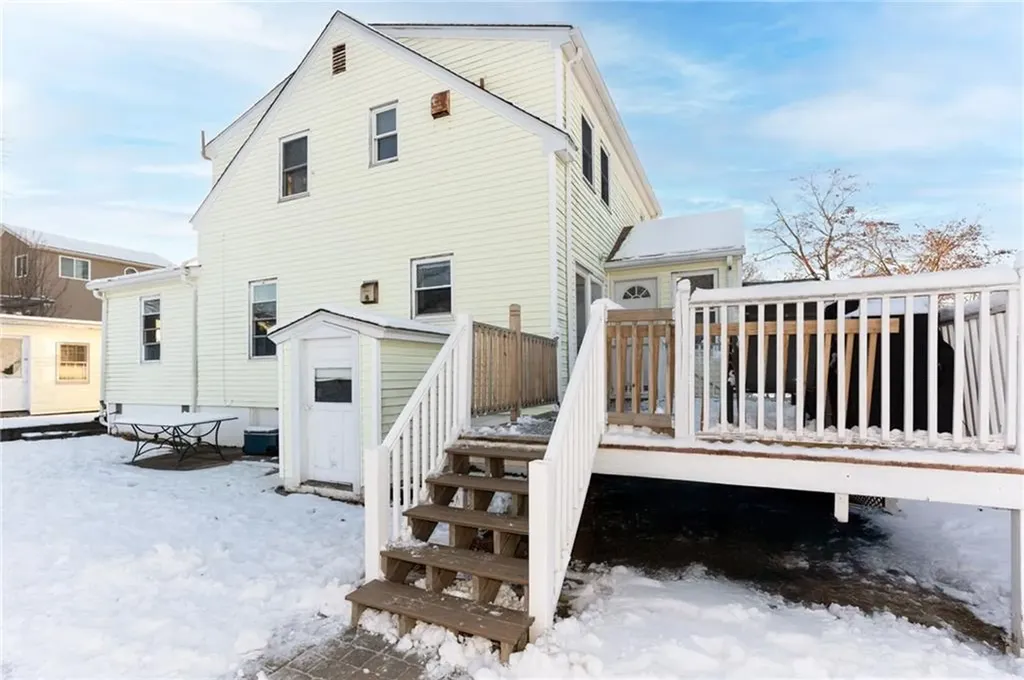 52 Barrett Avenue North Providence RI 02904