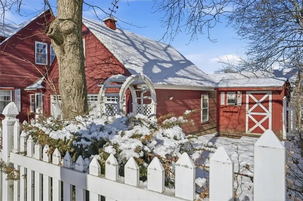 269 Nelson Street Providence RI 02908