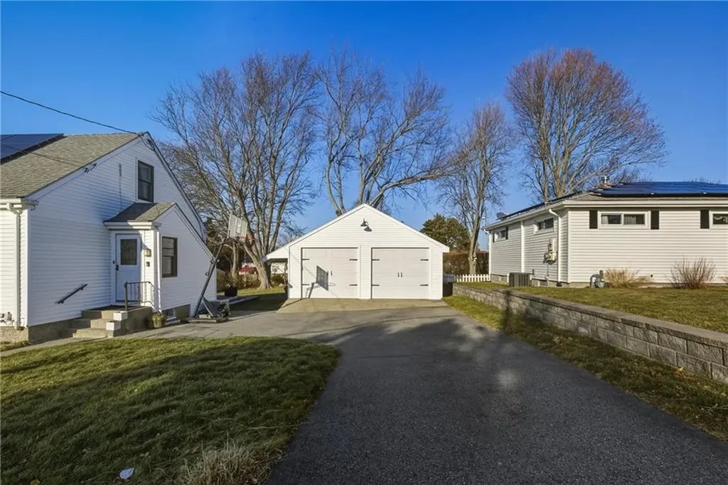 310 King Philip Street Fall River MA 02724