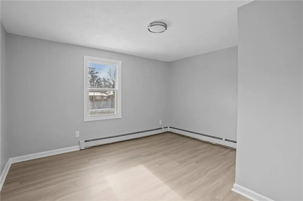 21 Florida Avenue Coventry RI 02816