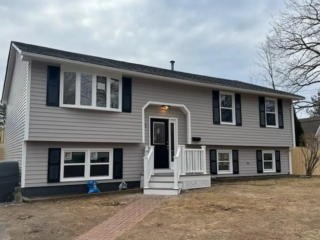 21 Florida Avenue Coventry RI 02816