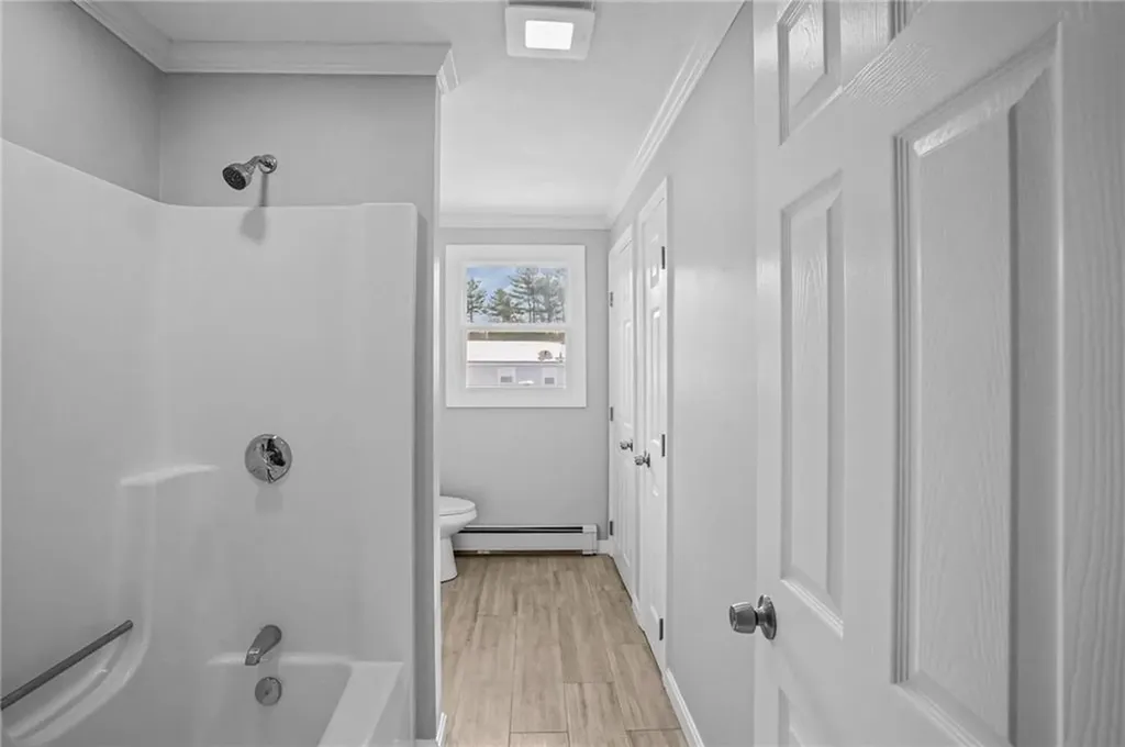 21 Florida Avenue Coventry RI 02816