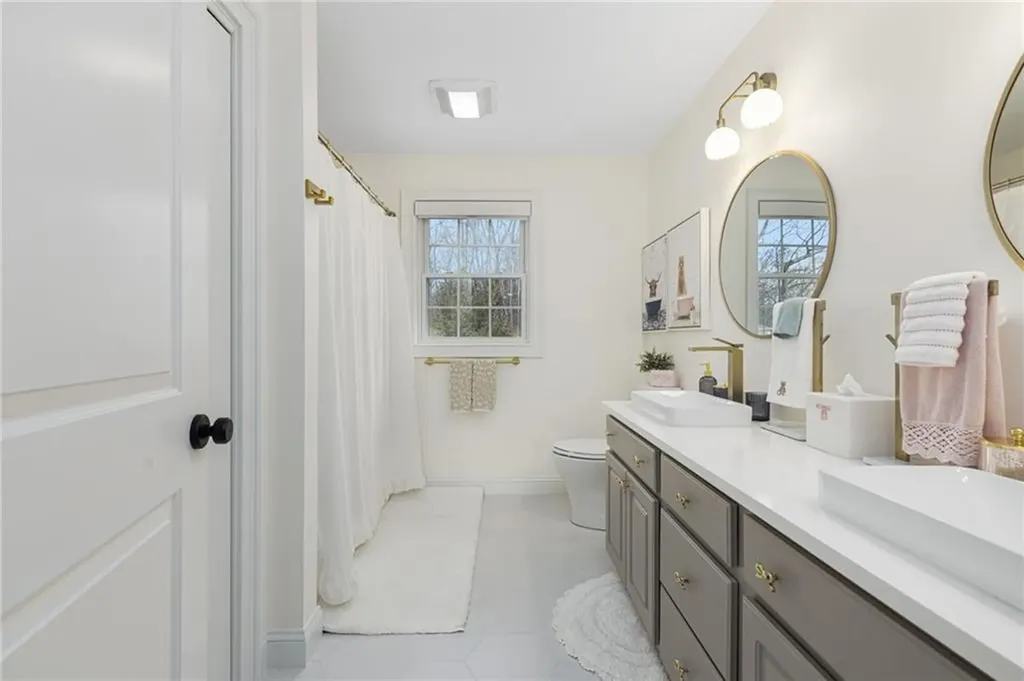 14 Sables Way Lincoln RI 02865