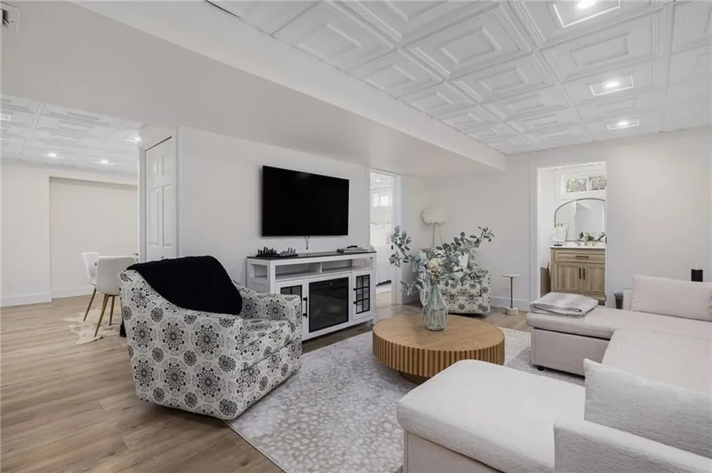 14 Sables Way Lincoln RI 02865