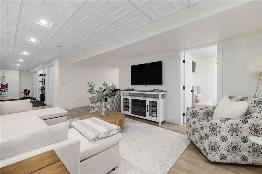 14 Sables Way Lincoln RI 02865