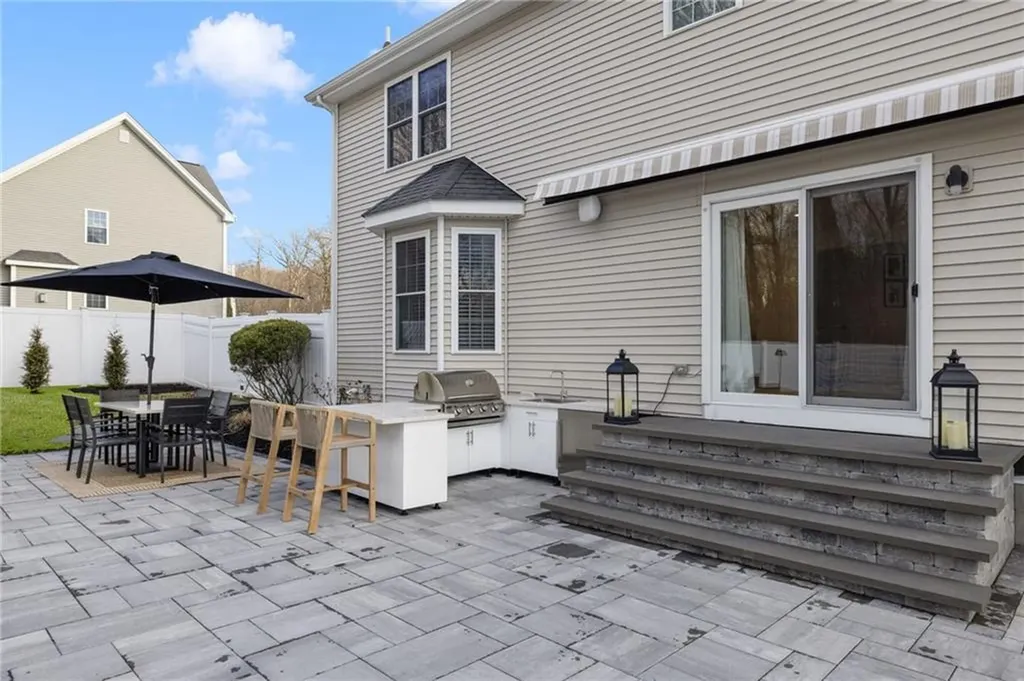 14 Sables Way Lincoln RI 02865