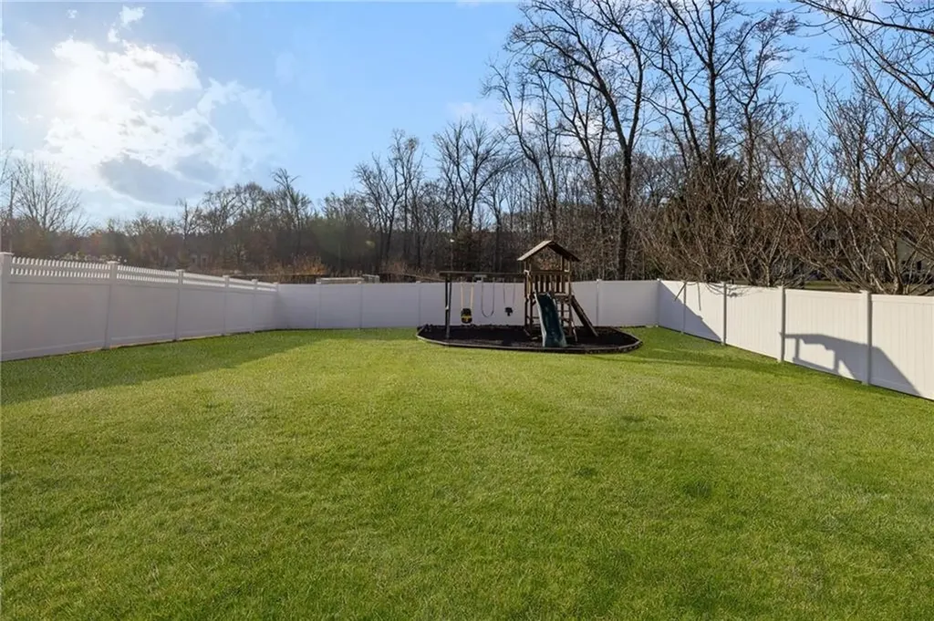 14 Sables Way Lincoln RI 02865