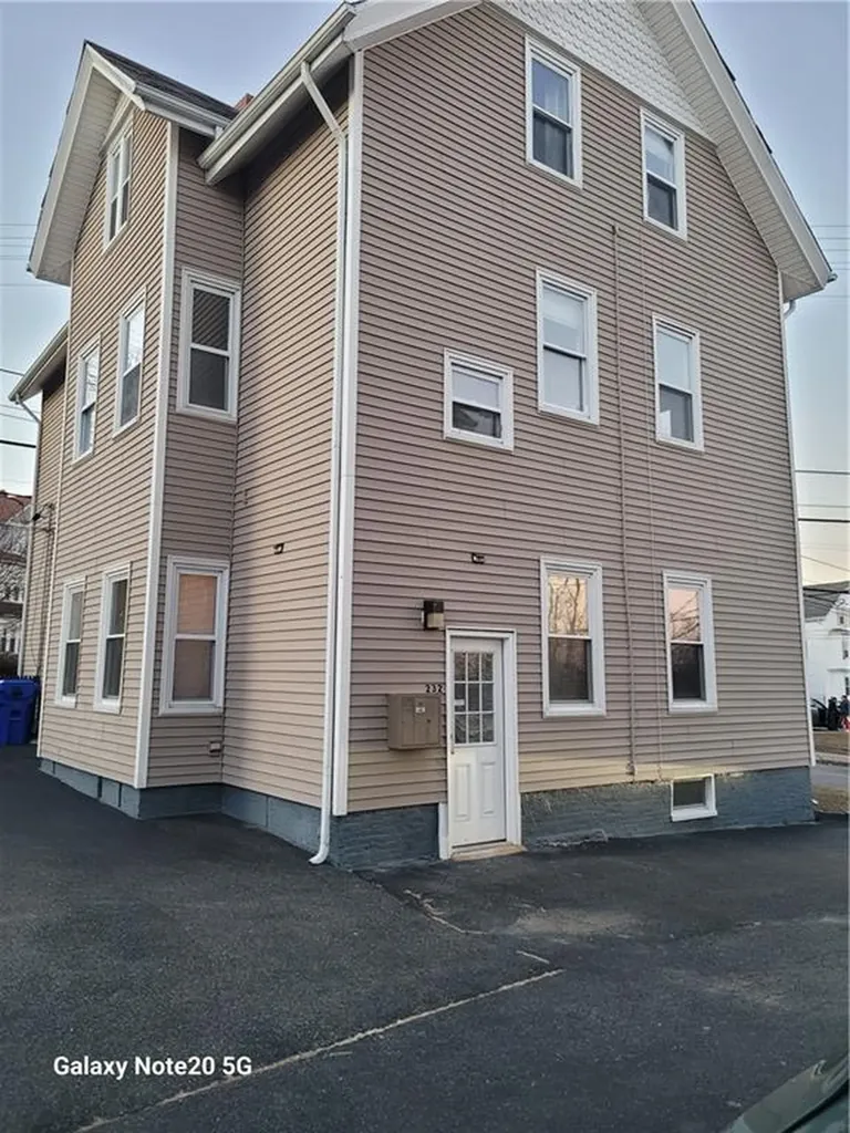 230 Pawtucket Avenue Pawtucket RI 02860