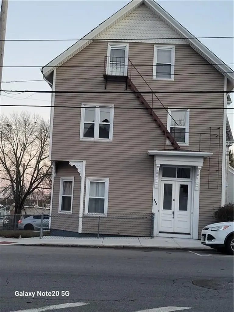 230 Pawtucket Avenue Pawtucket RI 02860