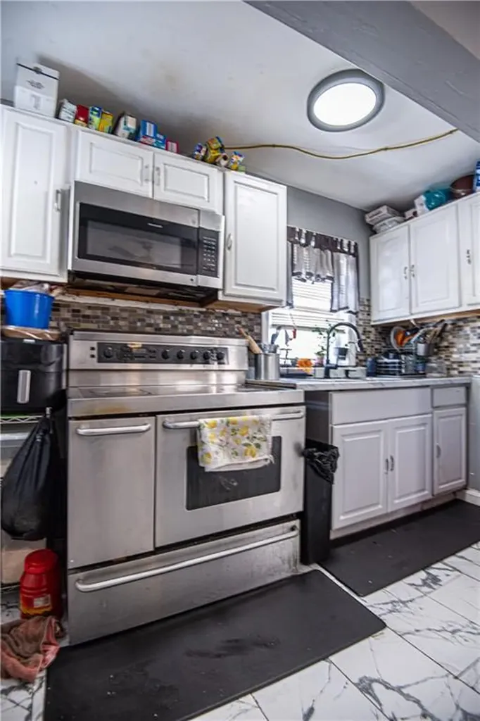 171 Unit Street Providence RI 02909