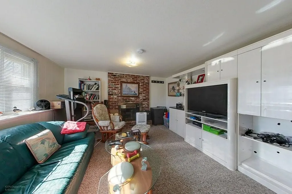 88 Woodland Drive Portsmouth RI 02871