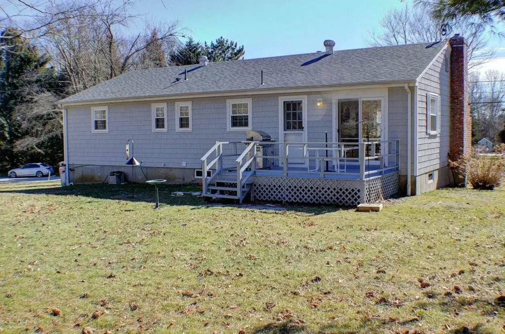 88 Woodland Drive Portsmouth RI 02871