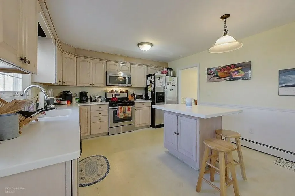 88 Woodland Drive Portsmouth RI 02871