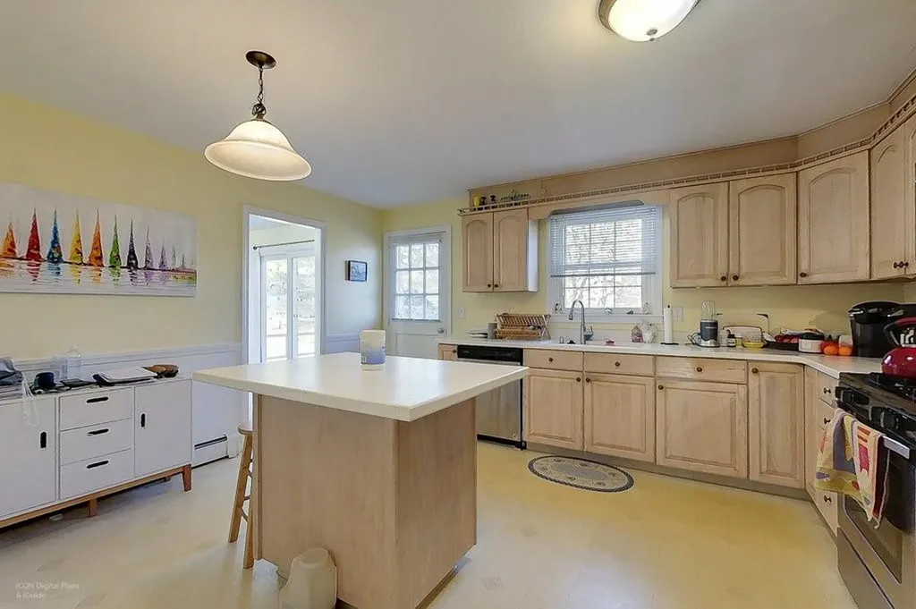 88 Woodland Drive Portsmouth RI 02871