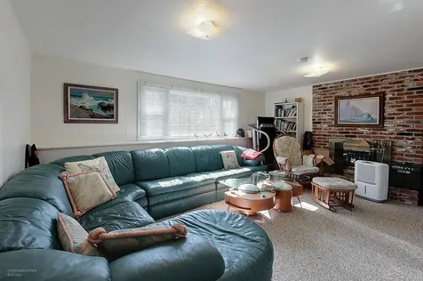 88 Woodland Drive Portsmouth RI 02871