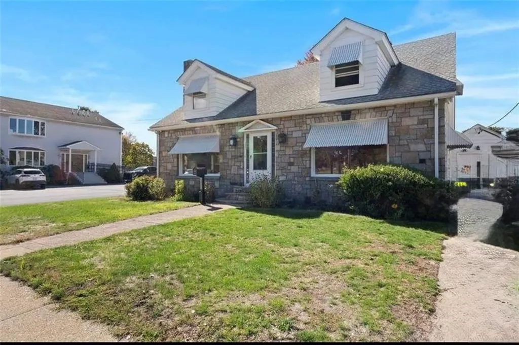 400 Newport Avenue Street Pawtucket RI 02861