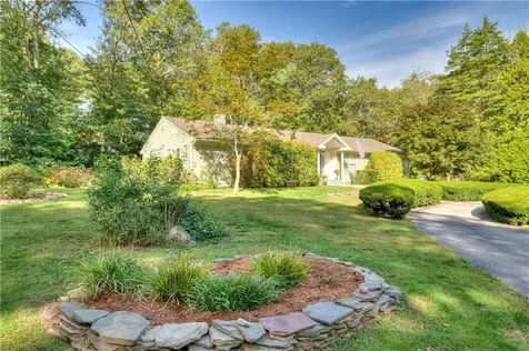 27 Mayflower Drive East Greenwich RI 02818