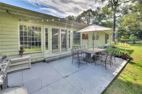 27 Mayflower Drive East Greenwich RI 02818