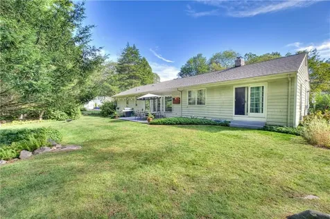 27 Mayflower Drive East Greenwich RI 02818