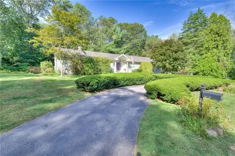 27 Mayflower Drive East Greenwich RI 02818