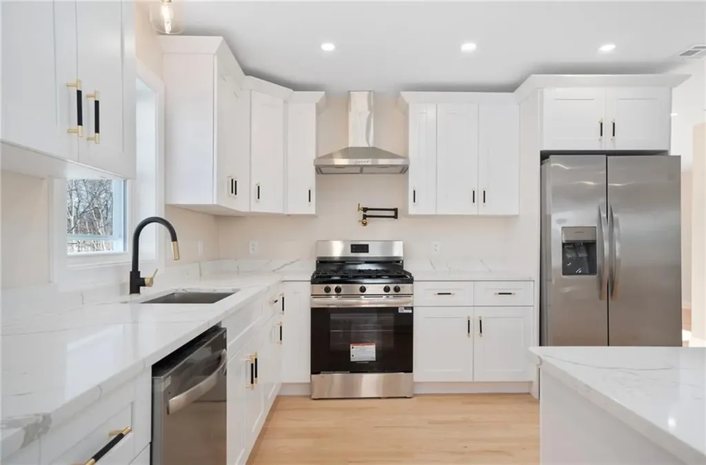 43 Massachusetts Avenue Cumberland RI 02864