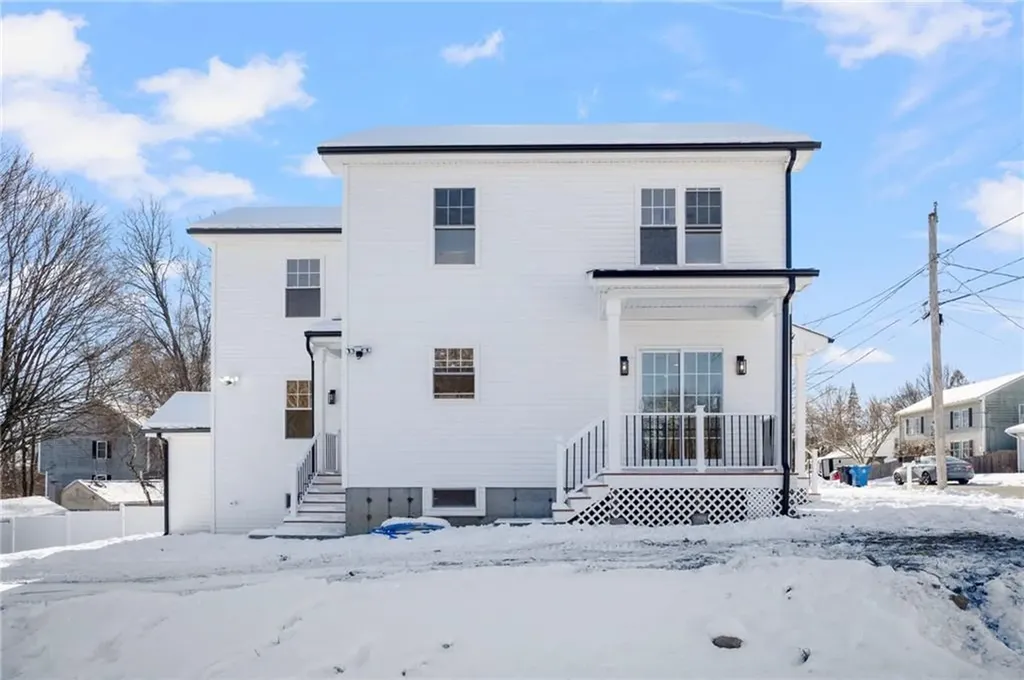 43 Massachusetts Avenue Cumberland RI 02864