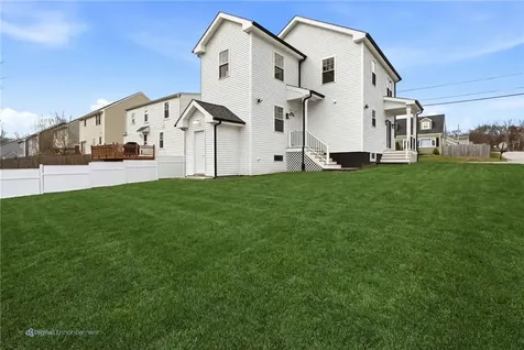 43 Massachusetts Avenue Cumberland RI 02864