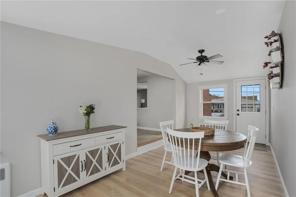 23 Laurelhurst Road Cranston RI 02920