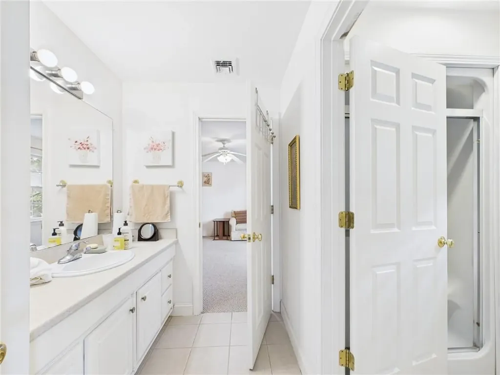 56 Wanda Street Narragansett RI 02882