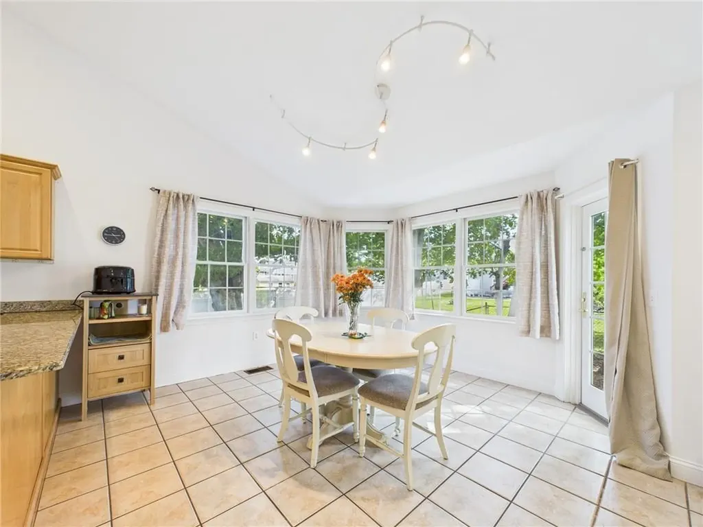 56 Wanda Street Narragansett RI 02882