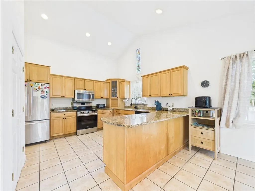 56 Wanda Street Narragansett RI 02882