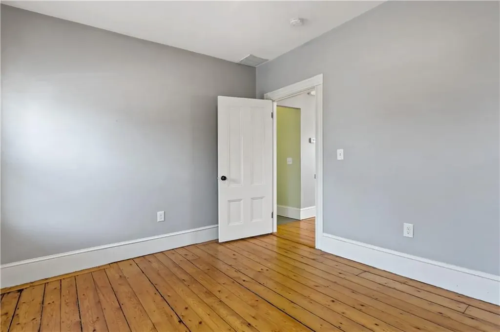 88 Burton Street Bristol RI 02809