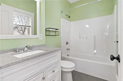 88 Burton Street Bristol RI 02809