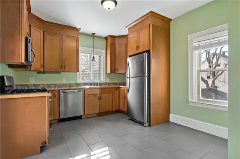 88 Burton Street Bristol RI 02809