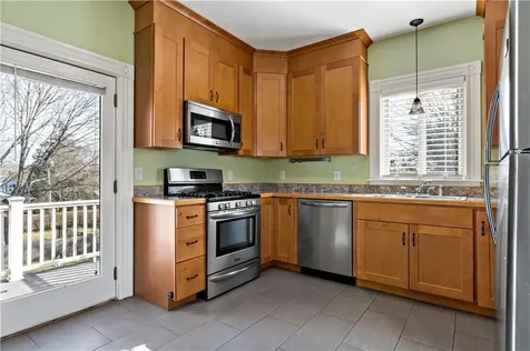 88 Burton Street Bristol RI 02809